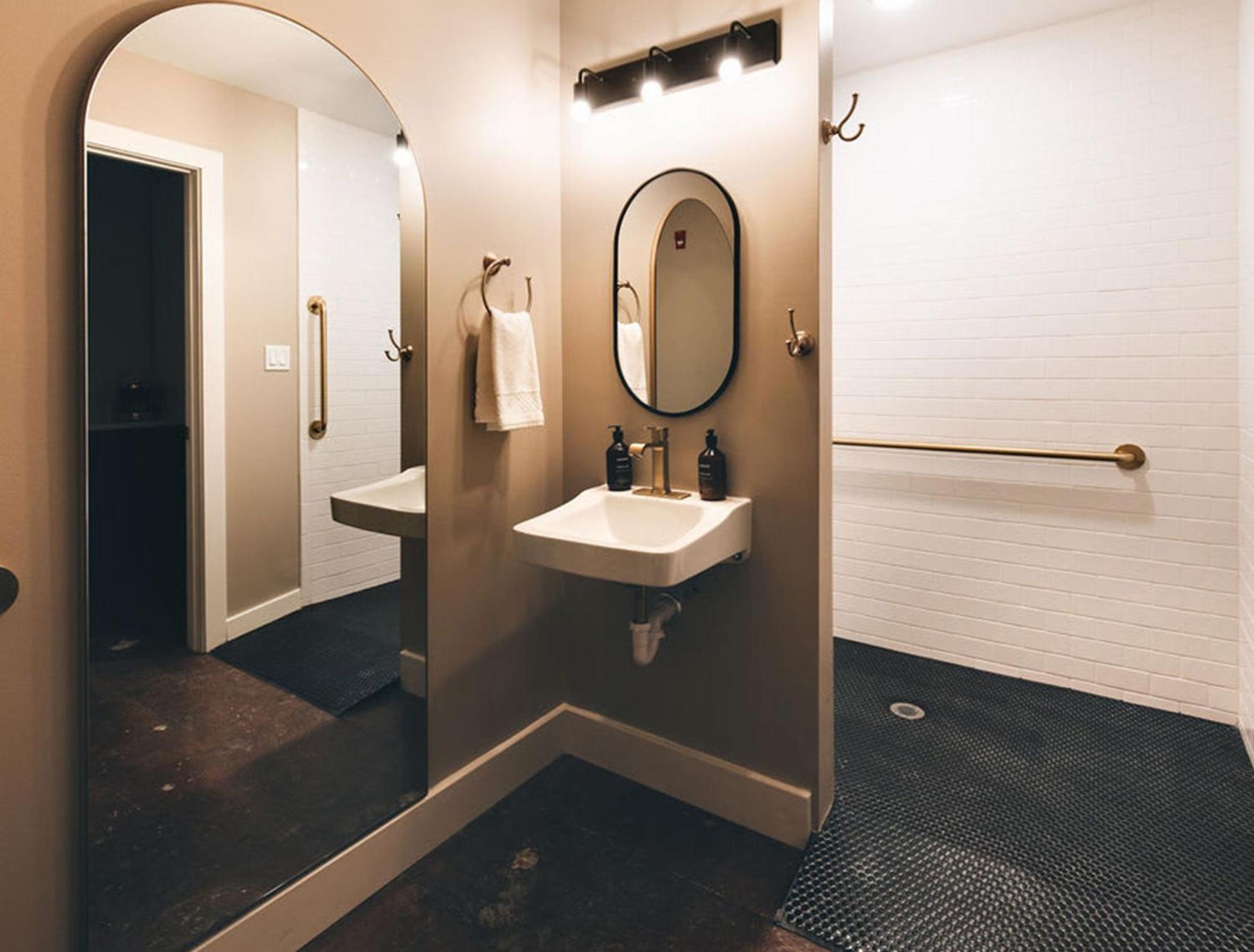The Bellwether Hotel Louisville-Jefferson County Extérieur photo